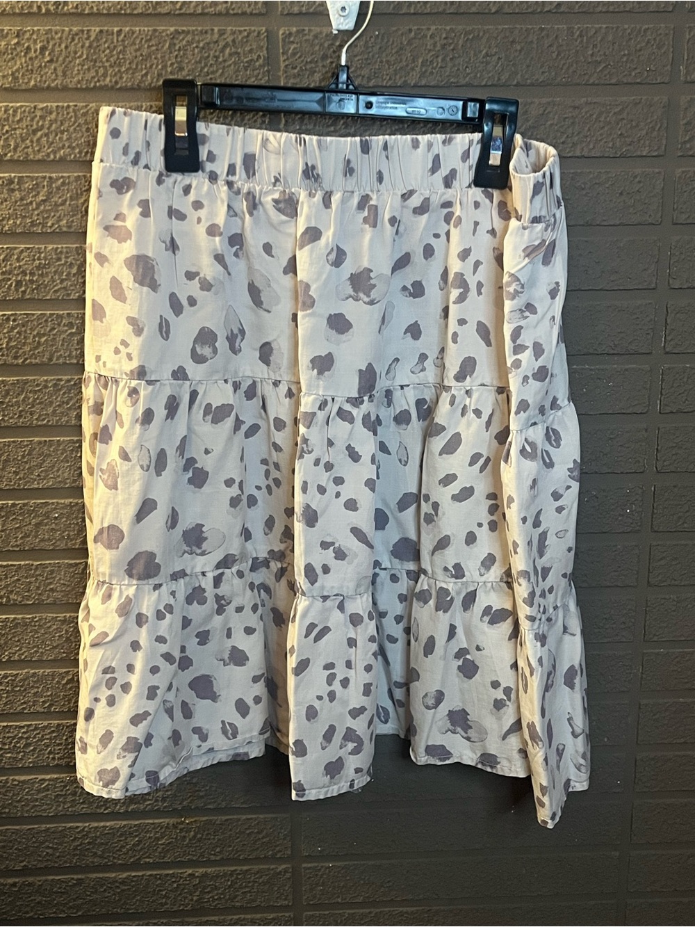 cloth & stone Cream Tiered Midi Skirt with Taupe Spots
